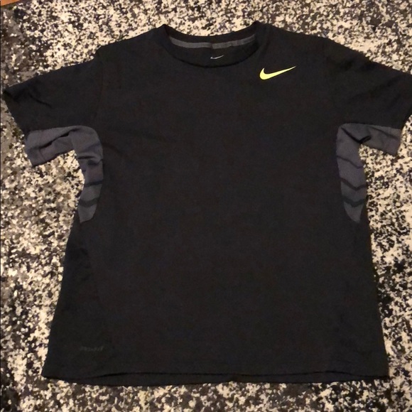 nike fitness tshirt